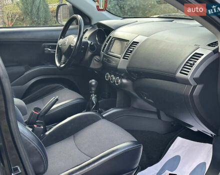 Черный Ситроен С-Кроссер, объемом двигателя 2.2 л и пробегом 236 тыс. км за 9900 $, фото 12 на Automoto.ua