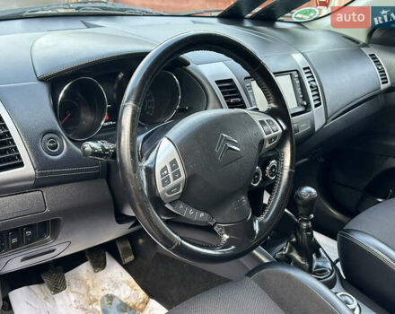 Черный Ситроен С-Кроссер, объемом двигателя 2.2 л и пробегом 236 тыс. км за 9900 $, фото 37 на Automoto.ua
