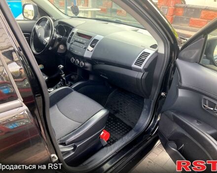 Чорний Сітроен С-Кроссер, об'ємом двигуна 2.2 л та пробігом 193 тис. км за 11900 $, фото 8 на Automoto.ua