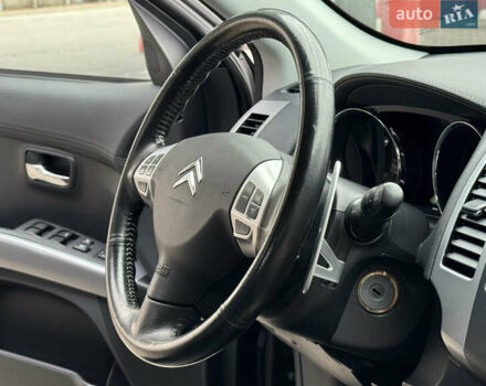 Чорний Сітроен С-Кроссер, об'ємом двигуна 2.2 л та пробігом 190 тис. км за 12555 $, фото 37 на Automoto.ua