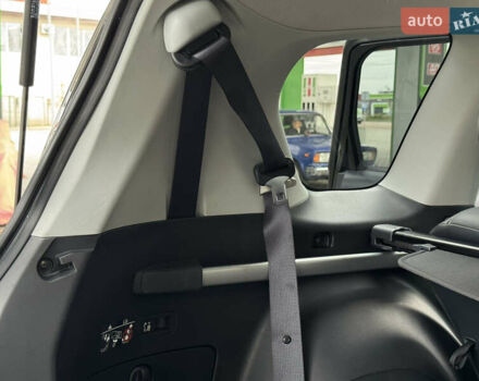 Чорний Сітроен С-Кроссер, об'ємом двигуна 2.2 л та пробігом 190 тис. км за 12555 $, фото 46 на Automoto.ua