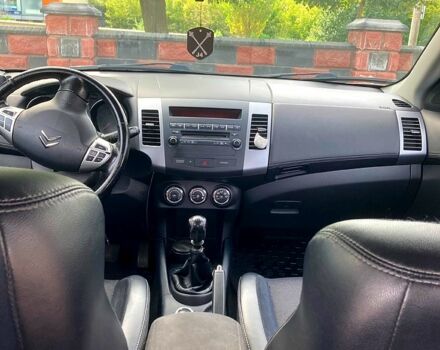 Чорний Сітроен С-Кроссер, об'ємом двигуна 2.2 л та пробігом 193 тис. км за 11900 $, фото 1 на Automoto.ua