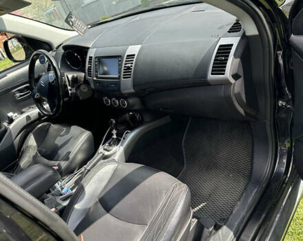 Черный Ситроен С-Кроссер, объемом двигателя 2.2 л и пробегом 271 тыс. км за 9500 $, фото 8 на Automoto.ua