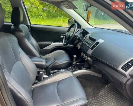 Коричневый Ситроен С-Кроссер, объемом двигателя 2.2 л и пробегом 270 тыс. км за 9750 $, фото 18 на Automoto.ua