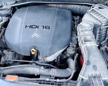 Сітроен С-Кроссер 2008 у Кременце на Automoto.ua Сірий Сітроен С-Кроссер, об'ємом двигуна 2.2 л та пробігом 288 тис. км за 8800 $, фото 7 на Automoto.ua