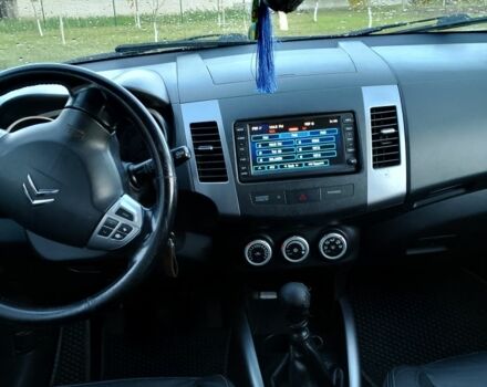 Сітроен С-Кроссер 2008 у Кременце на Automoto.ua Сірий Сітроен С-Кроссер, об'ємом двигуна 2.2 л та пробігом 288 тис. км за 8800 $, фото 5 на Automoto.ua