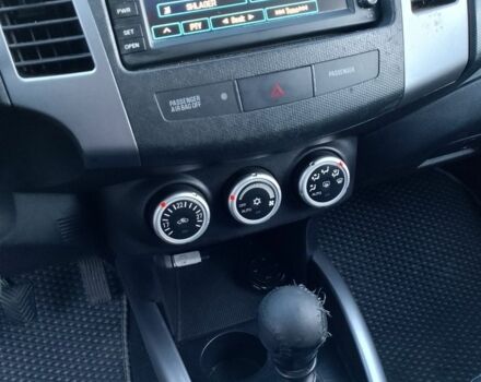 Сітроен С-Кроссер 2008 у Кременце на Automoto.ua Сірий Сітроен С-Кроссер, об'ємом двигуна 2.2 л та пробігом 288 тис. км за 8800 $, фото 10 на Automoto.ua