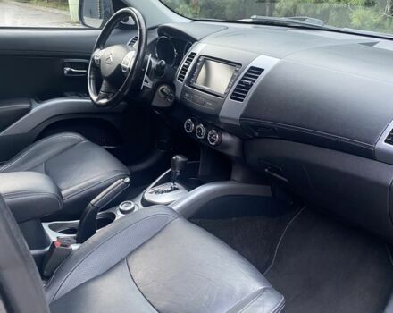 Серый Ситроен С-Кроссер, объемом двигателя 2.4 л и пробегом 248 тыс. км за 9500 $, фото 9 на Automoto.ua