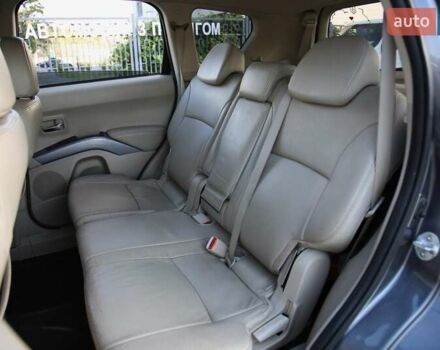 Серый Ситроен С-Кроссер, объемом двигателя 2.18 л и пробегом 270 тыс. км за 7200 $, фото 7 на Automoto.ua