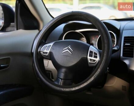 Серый Ситроен С-Кроссер, объемом двигателя 2.18 л и пробегом 270 тыс. км за 7200 $, фото 13 на Automoto.ua