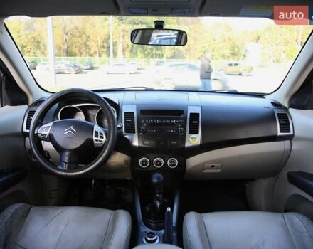 Серый Ситроен С-Кроссер, объемом двигателя 2.18 л и пробегом 270 тыс. км за 7200 $, фото 11 на Automoto.ua