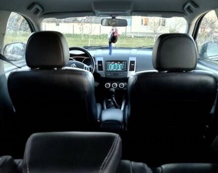 Серый Ситроен С-Кроссер, объемом двигателя 2.2 л и пробегом 288 тыс. км за 8800 $, фото 11 на Automoto.ua