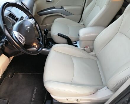 Серый Ситроен С-Кроссер, объемом двигателя 0 л и пробегом 219 тыс. км за 9950 $, фото 6 на Automoto.ua