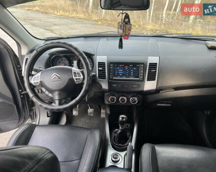 Серый Ситроен С-Кроссер, объемом двигателя 2.18 л и пробегом 256 тыс. км за 9400 $, фото 12 на Automoto.ua