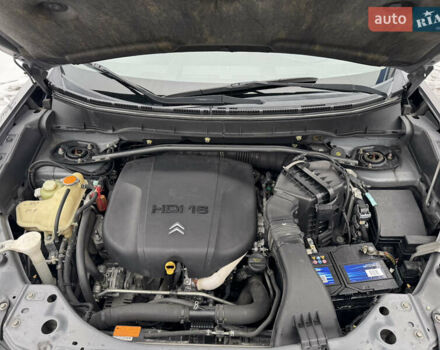 Сірий Сітроен С-Кроссер, об'ємом двигуна 2.2 л та пробігом 178 тис. км за 11200 $, фото 54 на Automoto.ua