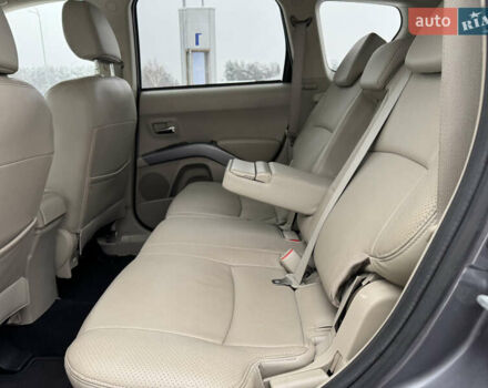 Сірий Сітроен С-Кроссер, об'ємом двигуна 2.2 л та пробігом 178 тис. км за 11200 $, фото 41 на Automoto.ua