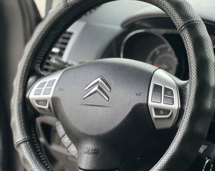 Серый Ситроен С-Кроссер, объемом двигателя 2.18 л и пробегом 256 тыс. км за 9400 $, фото 4 на Automoto.ua