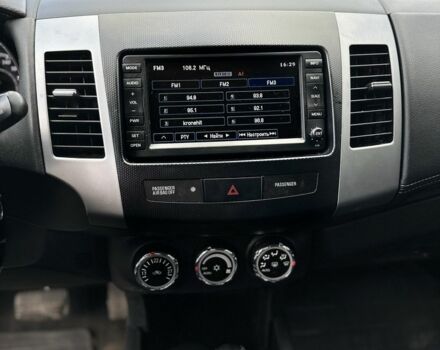 Серый Ситроен С-Кроссер, объемом двигателя 2.2 л и пробегом 250 тыс. км за 9700 $, фото 16 на Automoto.ua