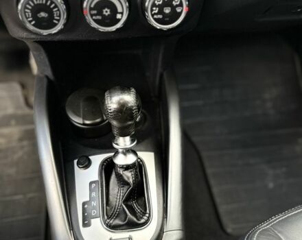 Серый Ситроен С-Кроссер, объемом двигателя 2.2 л и пробегом 250 тыс. км за 9700 $, фото 17 на Automoto.ua