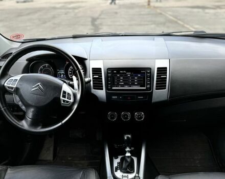 Серый Ситроен С-Кроссер, объемом двигателя 2.2 л и пробегом 250 тыс. км за 9700 $, фото 18 на Automoto.ua