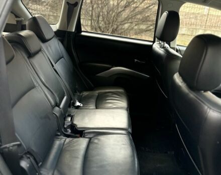 Серый Ситроен С-Кроссер, объемом двигателя 2.2 л и пробегом 250 тыс. км за 9700 $, фото 13 на Automoto.ua