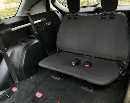 Серый Ситроен С-Кроссер, объемом двигателя 2.2 л и пробегом 250 тыс. км за 9700 $, фото 10 на Automoto.ua