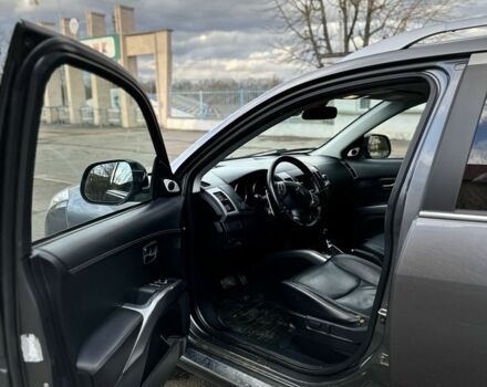 Серый Ситроен С-Кроссер, объемом двигателя 2.2 л и пробегом 250 тыс. км за 9700 $, фото 7 на Automoto.ua