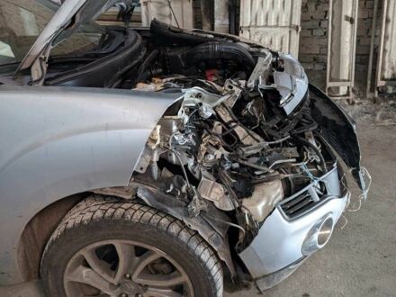 Серый Ситроен С-Кроссер, объемом двигателя 0 л и пробегом 250 тыс. км за 3900 $, фото 1 на Automoto.ua