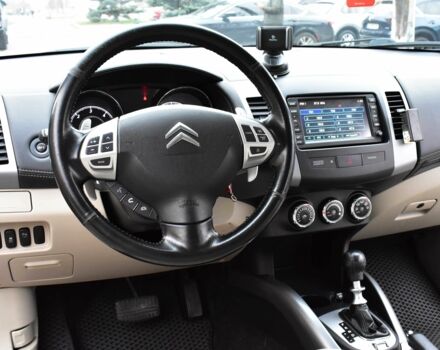 Синий Ситроен С-Кроссер, объемом двигателя 2.2 л и пробегом 156 тыс. км за 10300 $, фото 13 на Automoto.ua