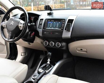Синий Ситроен С-Кроссер, объемом двигателя 2.2 л и пробегом 158 тыс. км за 10300 $, фото 11 на Automoto.ua