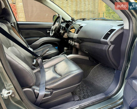 Зеленый Ситроен С-Кроссер, объемом двигателя 2.36 л и пробегом 228 тыс. км за 8299 $, фото 23 на Automoto.ua