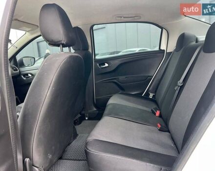 Білий Сітроен С-Елізє, об'ємом двигуна 1.2 л та пробігом 115 тис. км за 5290 $, фото 31 на Automoto.ua