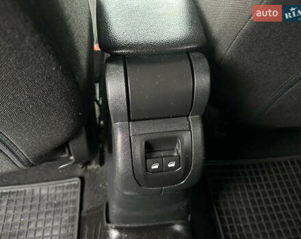 Белый Ситроен С-Элизе, объемом двигателя 1.59 л и пробегом 260 тыс. км за 6800 $, фото 10 на Automoto.ua