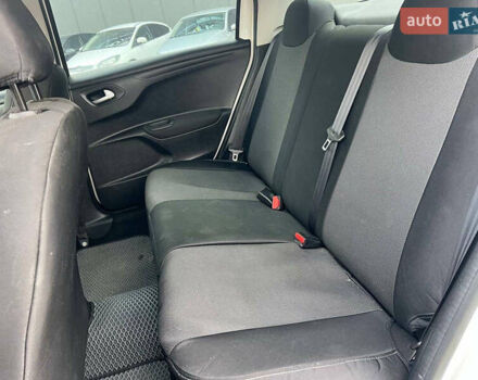 Білий Сітроен С-Елізє, об'ємом двигуна 1.2 л та пробігом 115 тис. км за 5290 $, фото 30 на Automoto.ua