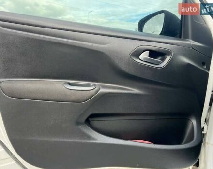 Білий Сітроен С-Елізє, об'ємом двигуна 1.2 л та пробігом 115 тис. км за 5290 $, фото 14 на Automoto.ua