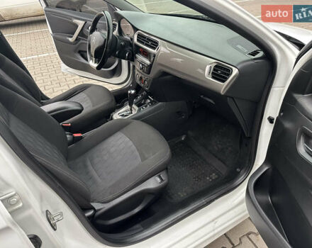 Білий Сітроен С-Елізє, об'ємом двигуна 1.59 л та пробігом 135 тис. км за 6800 $, фото 14 на Automoto.ua