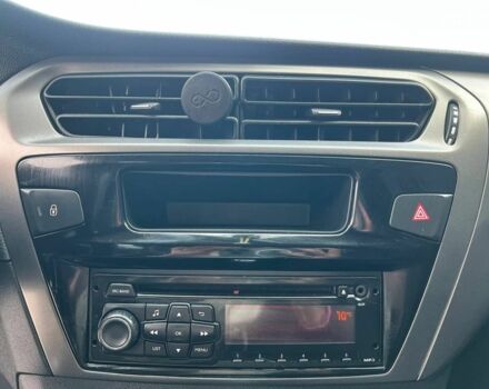 Білий Сітроен С-Елізє, об'ємом двигуна 1.2 л та пробігом 115 тис. км за 5290 $, фото 24 на Automoto.ua