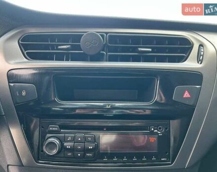 Білий Сітроен С-Елізє, об'ємом двигуна 1.2 л та пробігом 115 тис. км за 5290 $, фото 24 на Automoto.ua