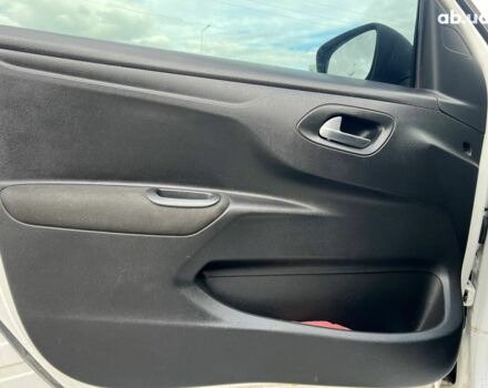 Білий Сітроен С-Елізє, об'ємом двигуна 1.2 л та пробігом 115 тис. км за 5290 $, фото 14 на Automoto.ua