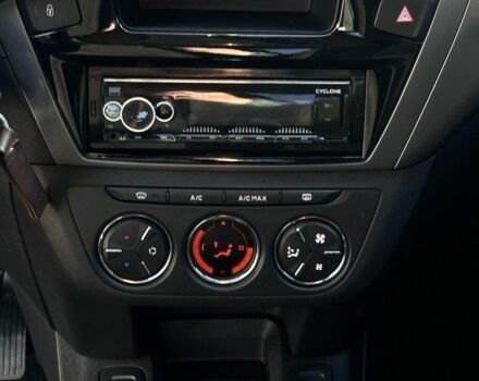 Белый Ситроен С-Элизе, объемом двигателя 1.2 л и пробегом 154 тыс. км за 5700 $, фото 2 на Automoto.ua