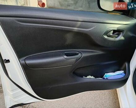 Білий Сітроен С-Елізє, об'ємом двигуна 1.2 л та пробігом 111 тис. км за 5399 $, фото 16 на Automoto.ua