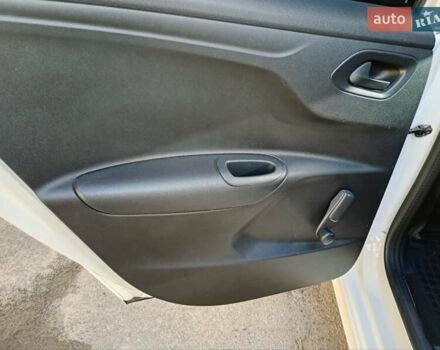 Білий Сітроен С-Елізє, об'ємом двигуна 1.2 л та пробігом 111 тис. км за 5399 $, фото 9 на Automoto.ua