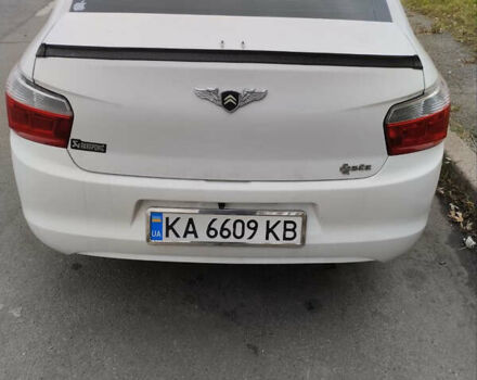 Белый Ситроен С-Элизе, объемом двигателя 1.2 л и пробегом 290 тыс. км за 5700 $, фото 3 на Automoto.ua