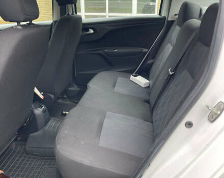 Білий Сітроен С-Елізє, об'ємом двигуна 1.2 л та пробігом 268 тис. км за 4300 $, фото 7 на Automoto.ua