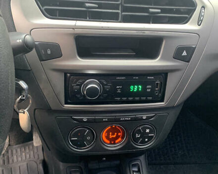 Белый Ситроен С-Элизе, объемом двигателя 1.2 л и пробегом 320 тыс. км за 3800 $, фото 10 на Automoto.ua