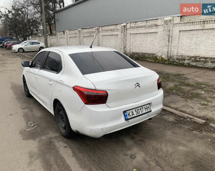 Белый Ситроен С-Элизе, объемом двигателя 1.2 л и пробегом 320 тыс. км за 3800 $, фото 2 на Automoto.ua
