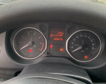 Белый Ситроен С-Элизе, объемом двигателя 1.2 л и пробегом 320 тыс. км за 3800 $, фото 11 на Automoto.ua