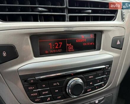 Белый Ситроен С-Элизе, объемом двигателя 1.2 л и пробегом 204 тыс. км за 6490 $, фото 20 на Automoto.ua