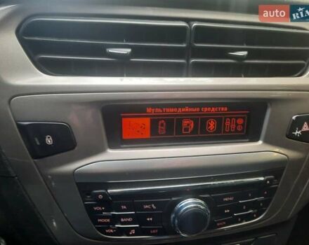 Белый Ситроен С-Элизе, объемом двигателя 1.2 л и пробегом 135 тыс. км за 8900 $, фото 14 на Automoto.ua