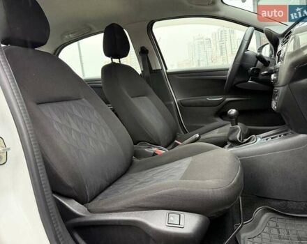 Белый Ситроен С-Элизе, объемом двигателя 1.2 л и пробегом 204 тыс. км за 6490 $, фото 11 на Automoto.ua